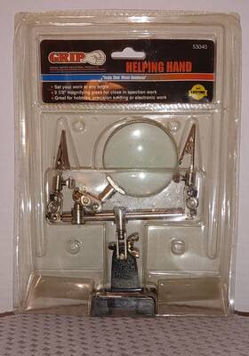Grand Rapids Industrial Products 097257530404 Grip Inch Helping Hand With Magnifier