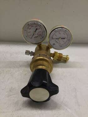 Kh1116 Harris - High Pressure Gas Regulator 3 000 Psig Cga 680 Inlet 1/4 In Tube Kh1116 Harris - High Pressure Gas Regulator 3 000 Psig Cga 680 Inlet 1/4 In Tube