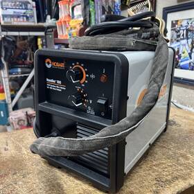500572 Hobart #500572 Handler 100 Gasless Wire Feed Welder 115v 30-100 Amp Output