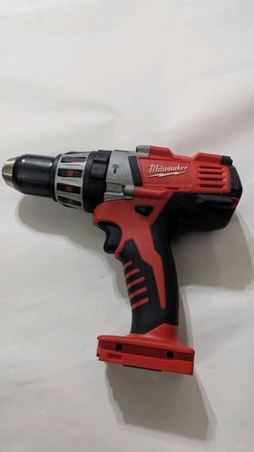 0726-20 Milwaukee M28 Magnum Hammer Drill Brand New Stuck In Position