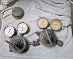 Vtg Victor Sr 460 And 450 Regulators. Being Sold As Is For Parts Only.. Fixed Price $60.00.